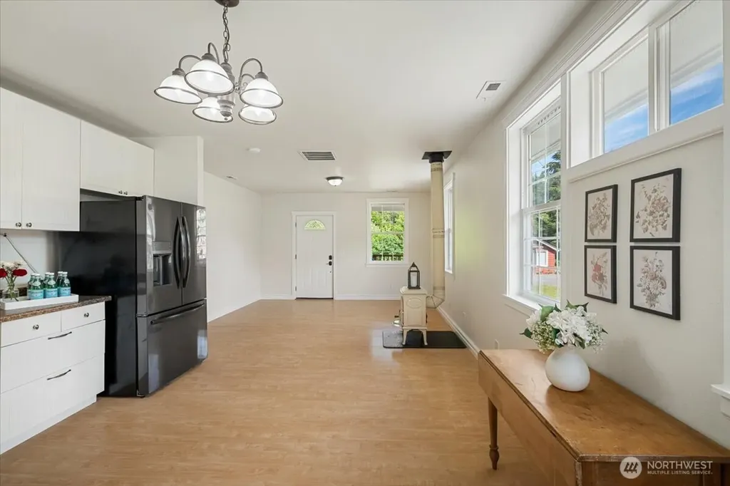 406 Long Street Wilkeson WA 98396