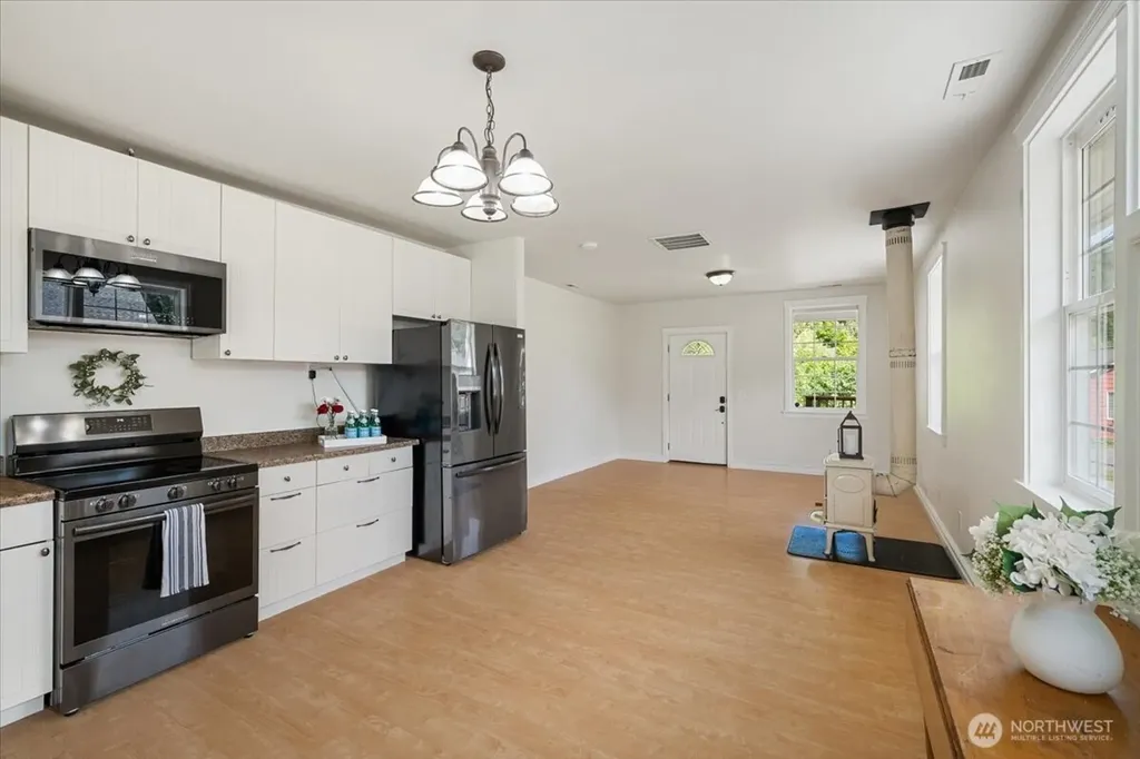 406 Long Street Wilkeson WA 98396