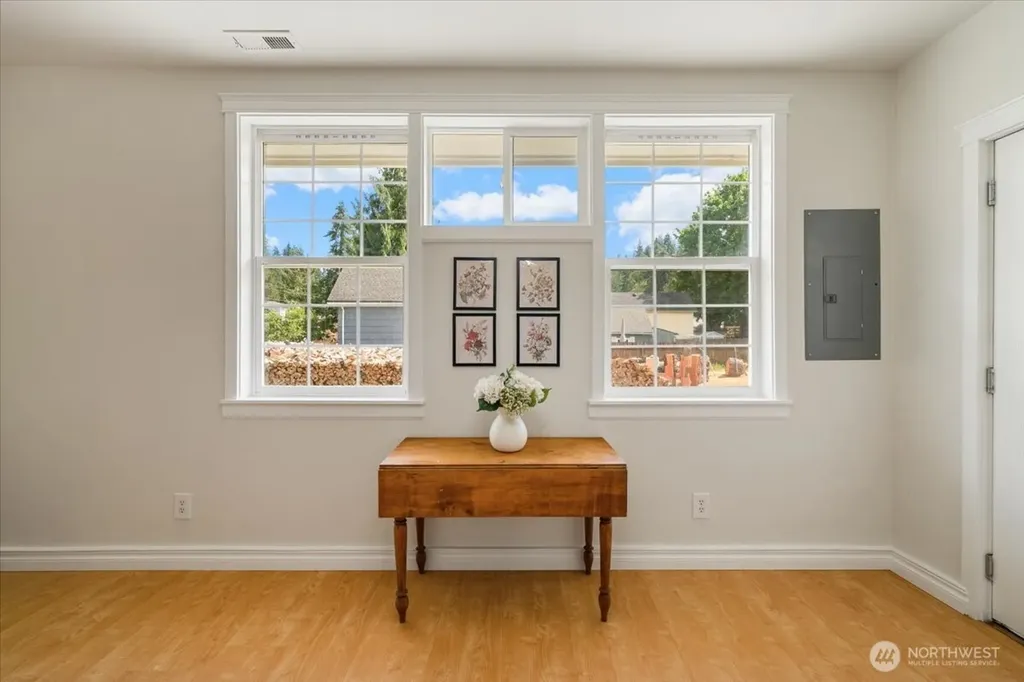 406 Long Street Wilkeson WA 98396