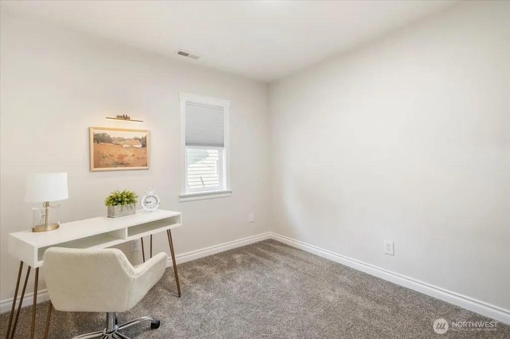 406 Long Street Wilkeson WA 98396