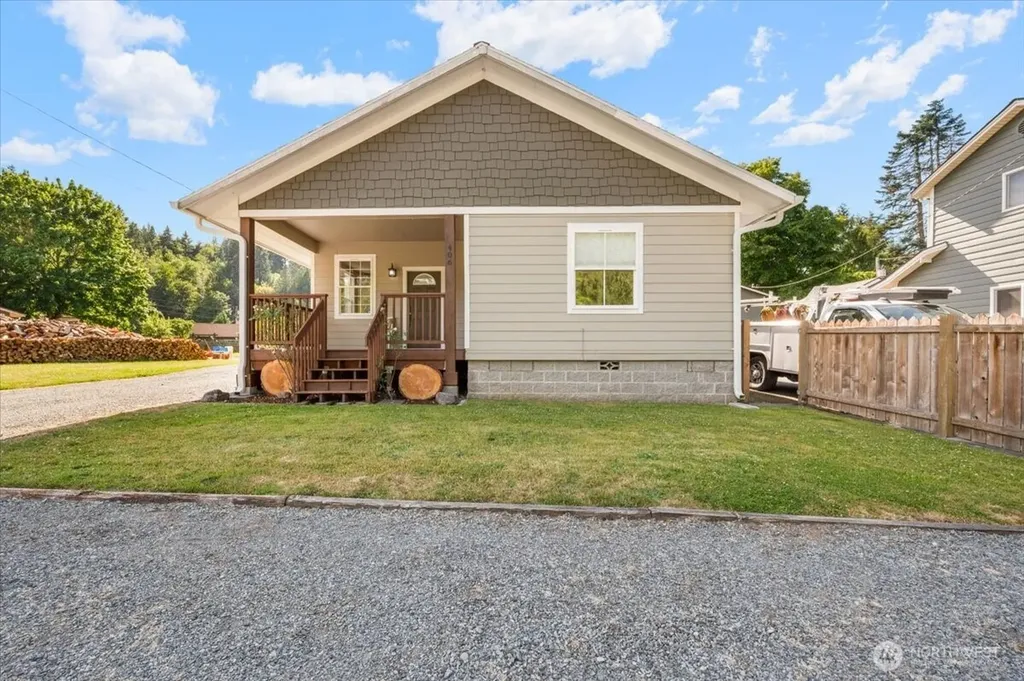 406 Long Street Wilkeson WA 98396