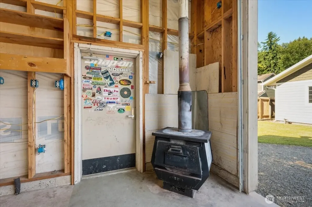 406 Long Street Wilkeson WA 98396