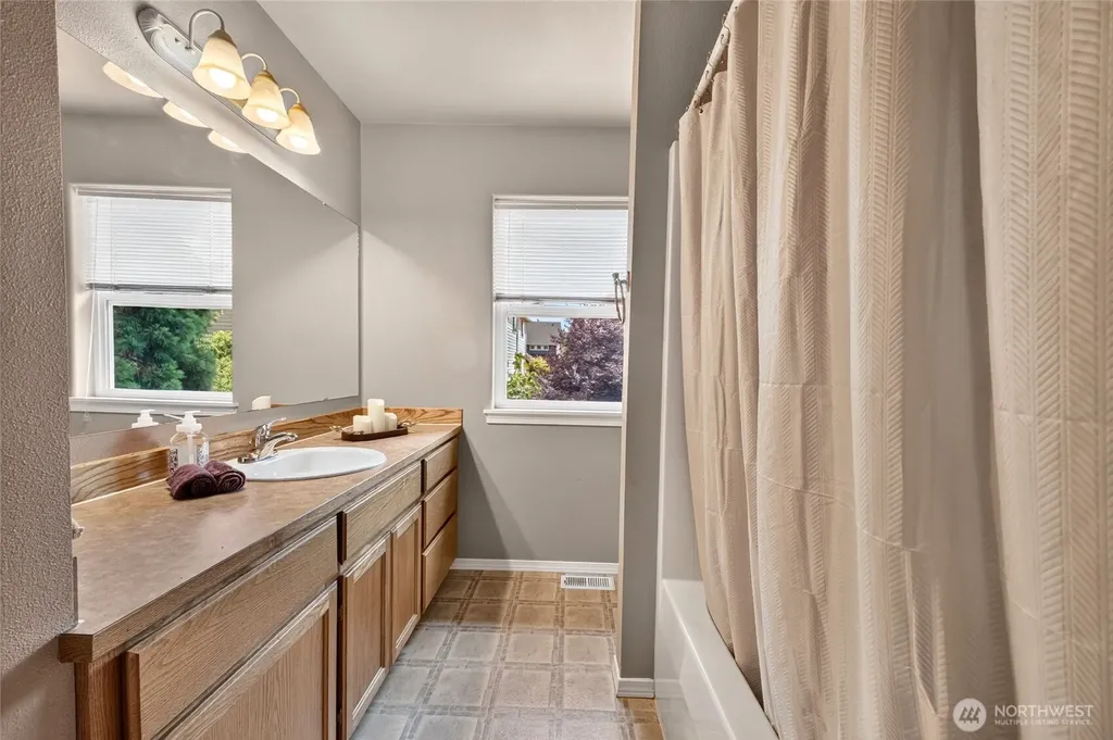11313 177th Avenue E Bonney Lake WA 98391