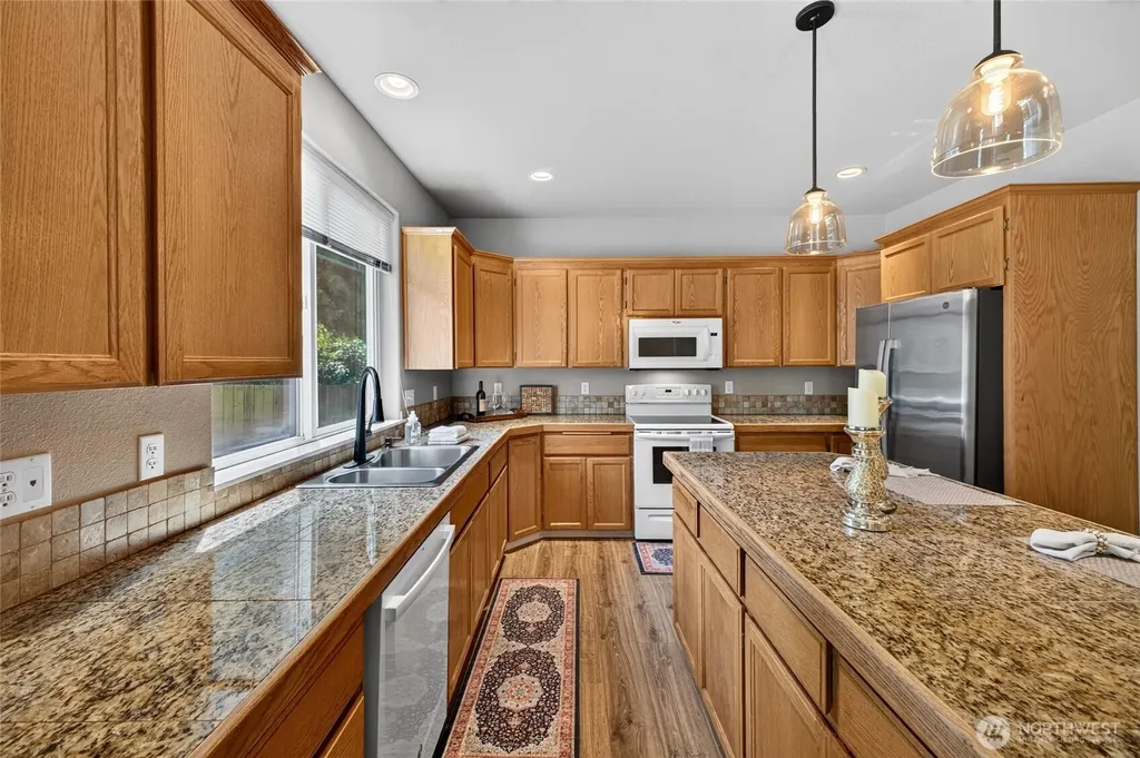 11313 177th Avenue E Bonney Lake WA 98391