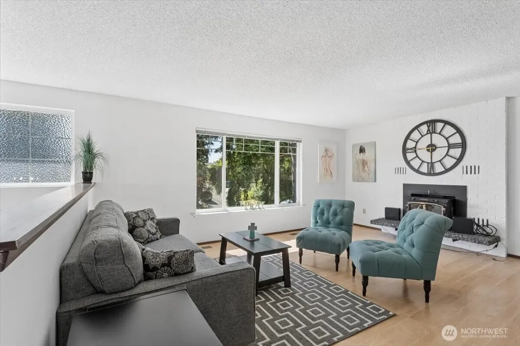20819 53rd Avenue W Lynnwood WA 98036
