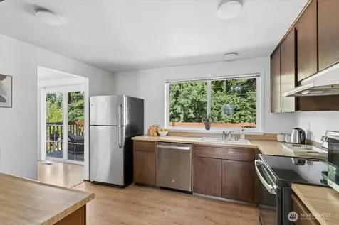 20819 53rd Avenue W Lynnwood WA 98036