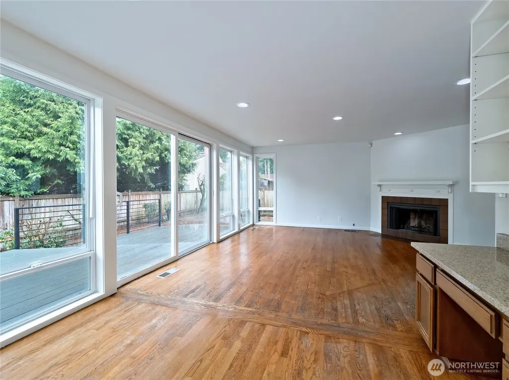 210 141st Avenue NE Bellevue WA 98007