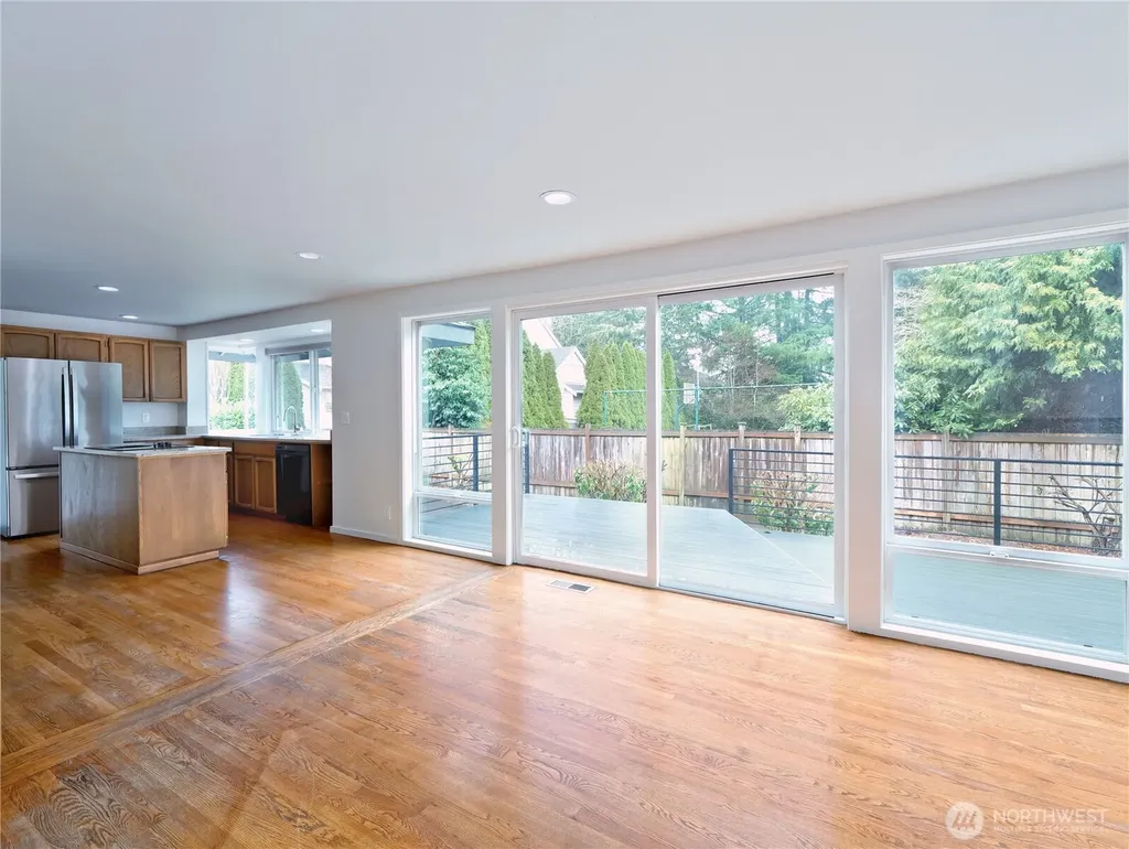210 141st Avenue NE Bellevue WA 98007