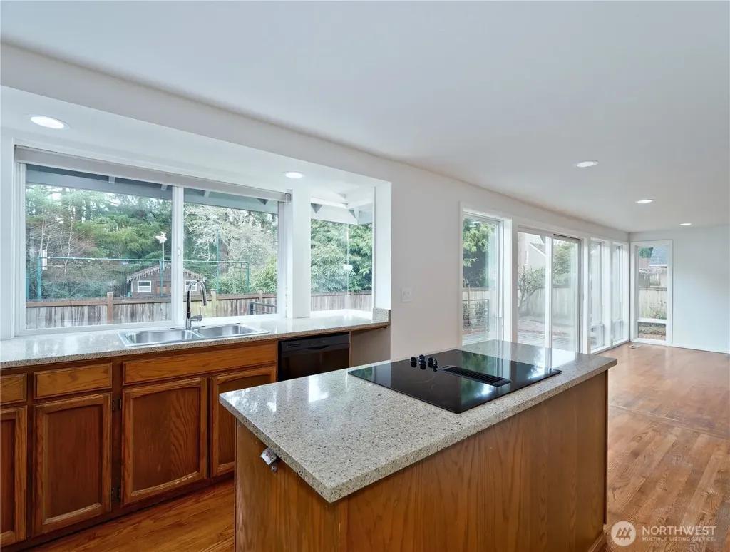 210 141st Avenue NE Bellevue WA 98007