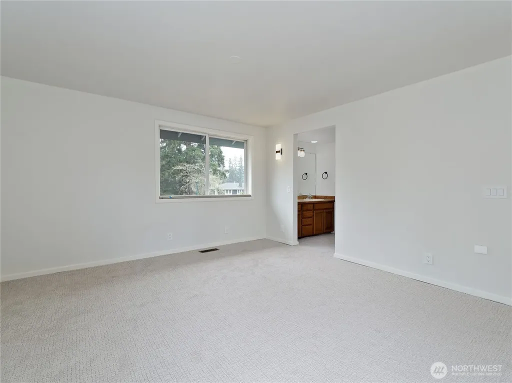 210 141st Avenue NE Bellevue WA 98007