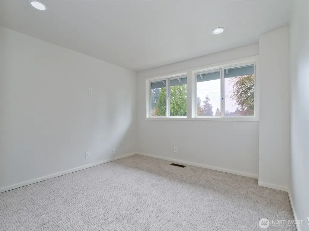 210 141st Avenue NE Bellevue WA 98007