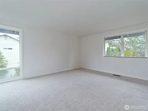 210 141st Avenue NE Bellevue WA 98007