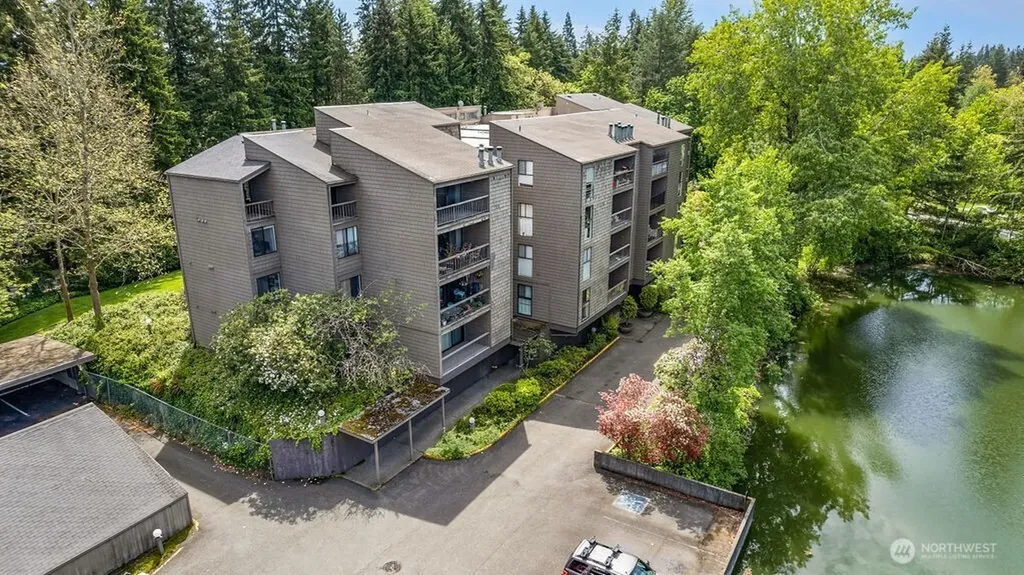 6858 139th Avenue NE Redmond WA 98052