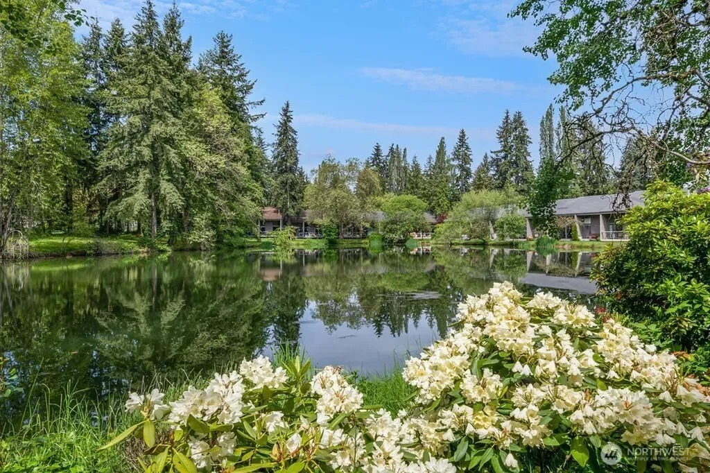 6858 139th Avenue NE Redmond WA 98052