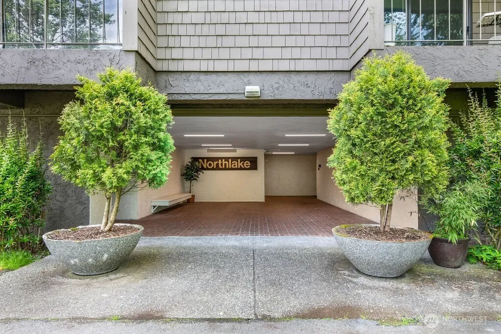 6858 139th Avenue NE Redmond WA 98052