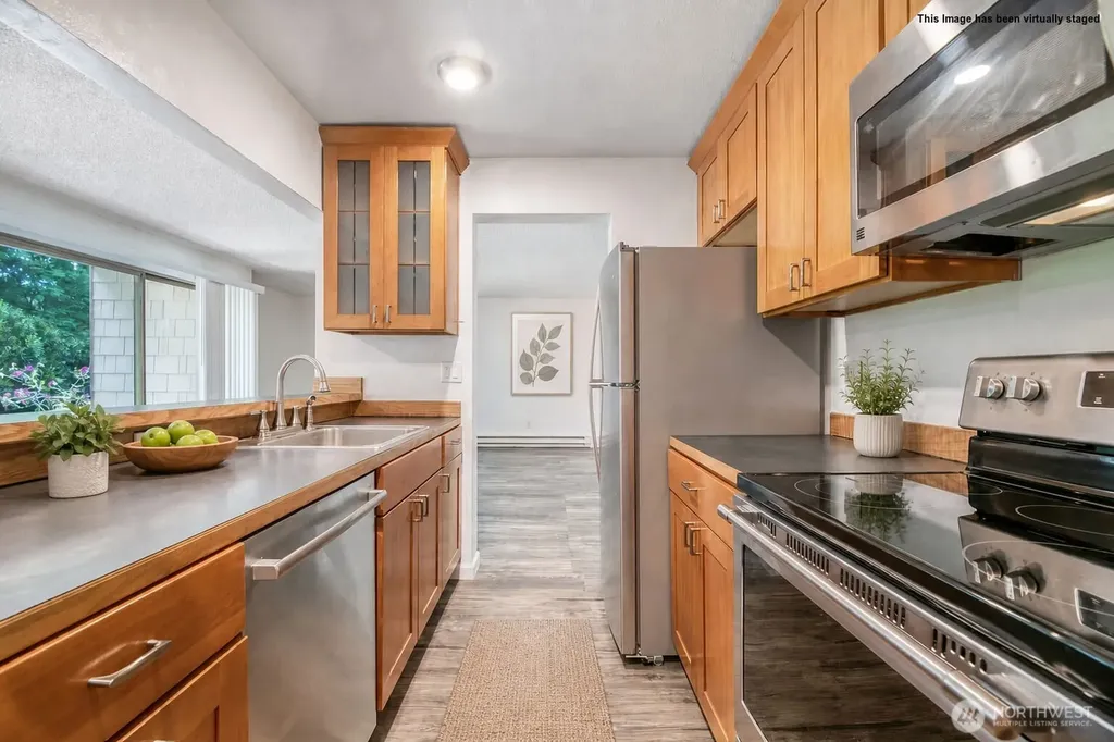 6858 139th Avenue NE Redmond WA 98052