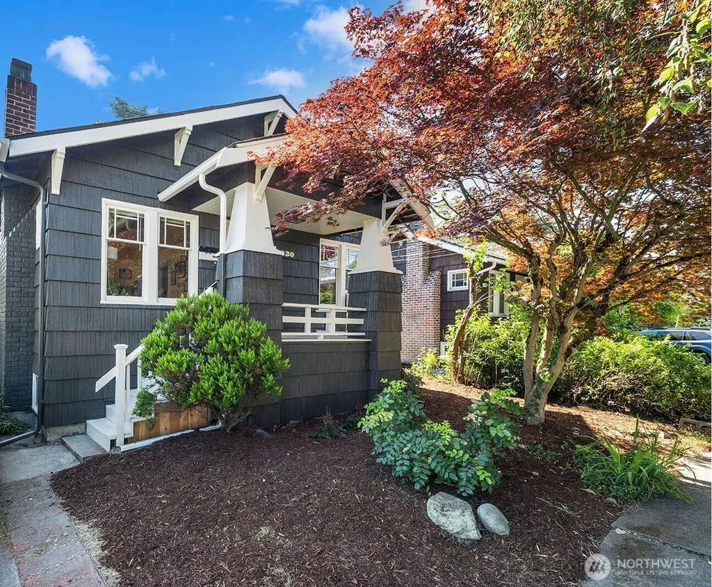 5330 9th Avenue NE Seattle WA 98105