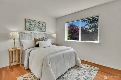 7619 NE 125th Street Kirkland WA 98034