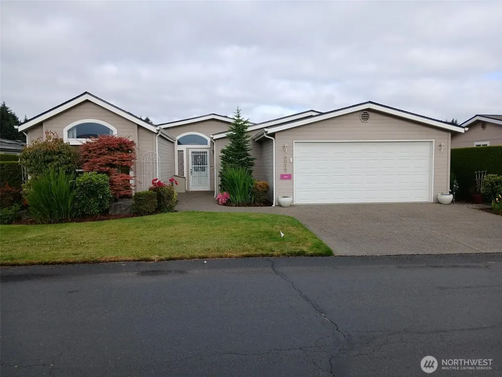 9024 60th Avenue E Puyallup WA 98371