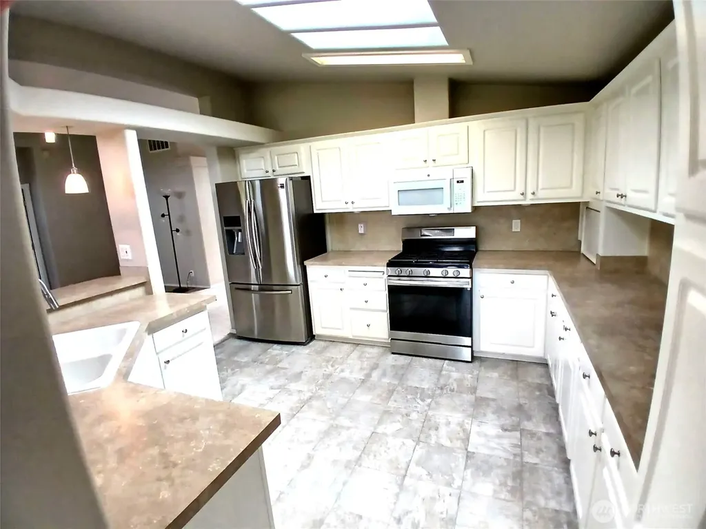 9024 60th Avenue E Puyallup WA 98371
