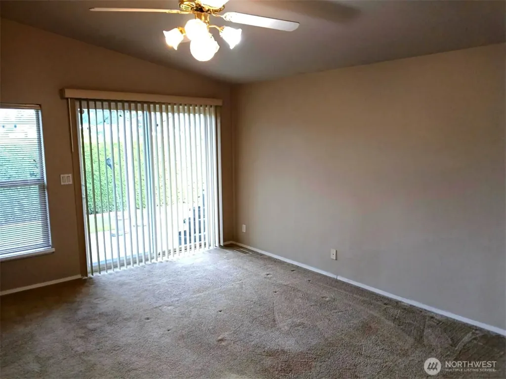 9024 60th Avenue E Puyallup WA 98371