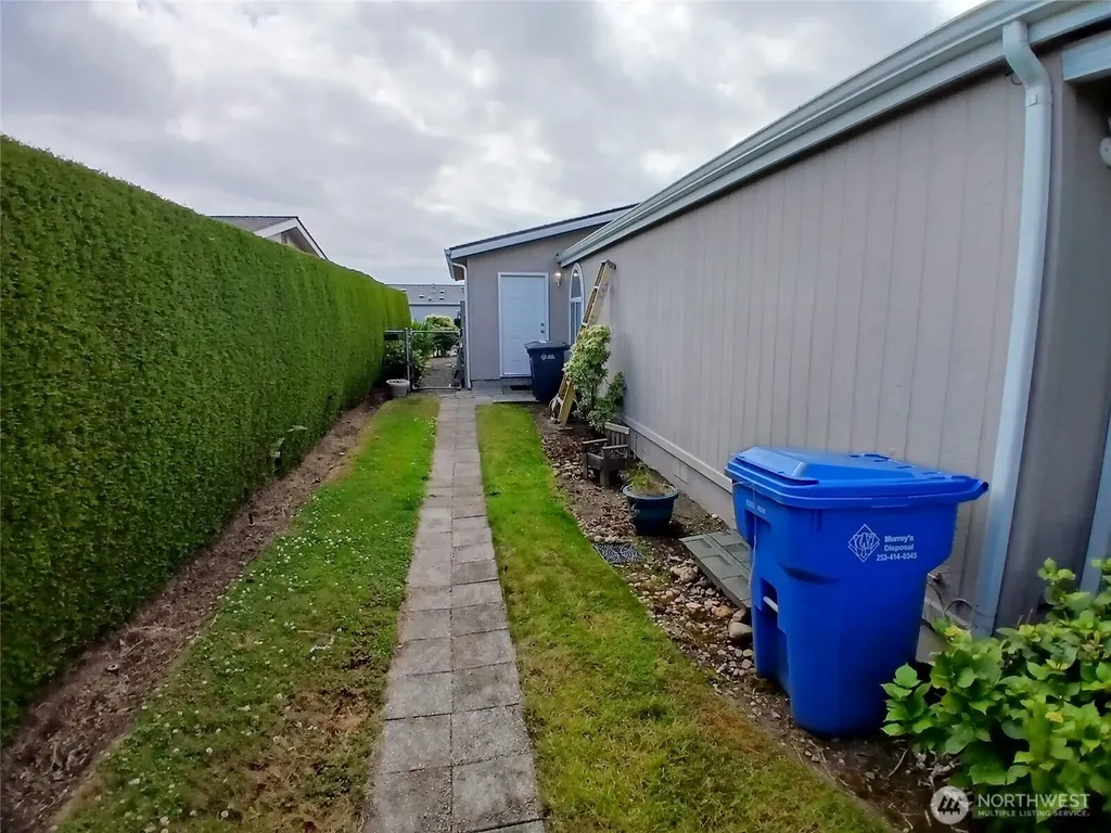 9024 60th Avenue E Puyallup WA 98371