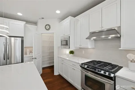 10398 243rd Court NE Redmond WA 98053
