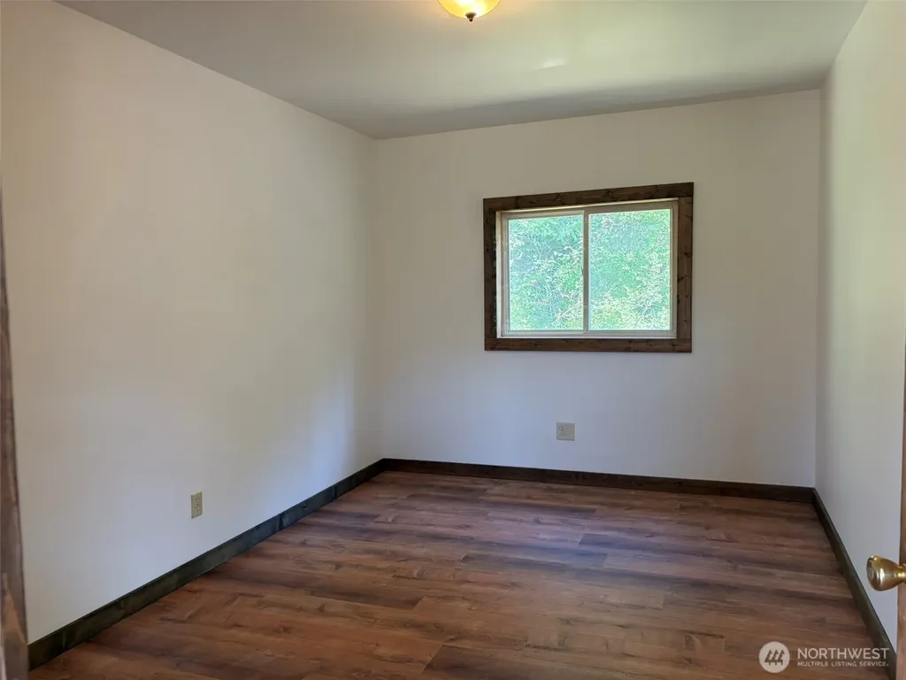 88 Little Bear Road Republic WA 99166