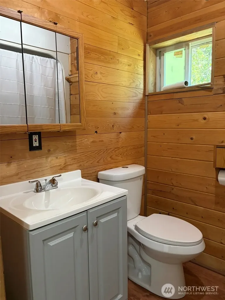 88 Little Bear Road Republic WA 99166