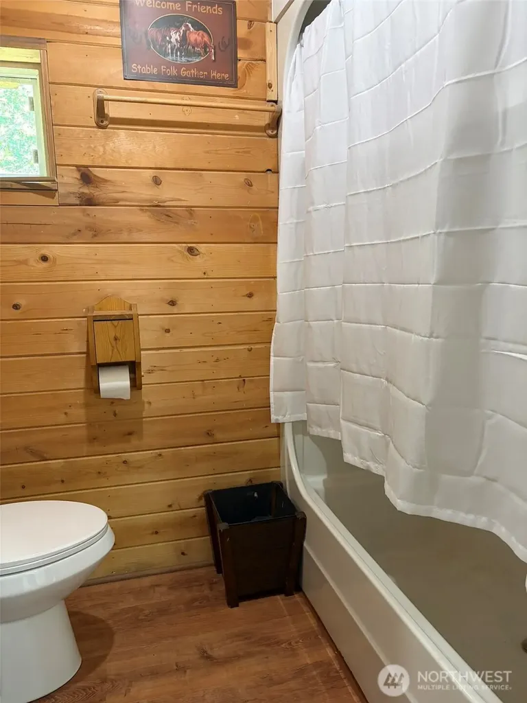 88 Little Bear Road Republic WA 99166