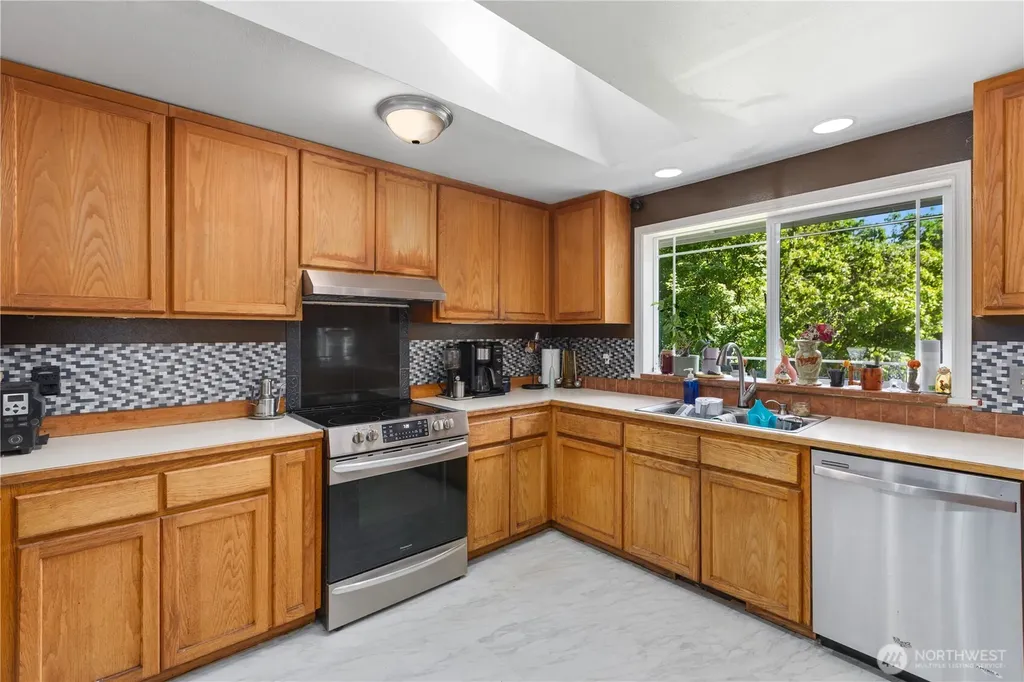 4224 129th Place NW Tulalip WA 98271