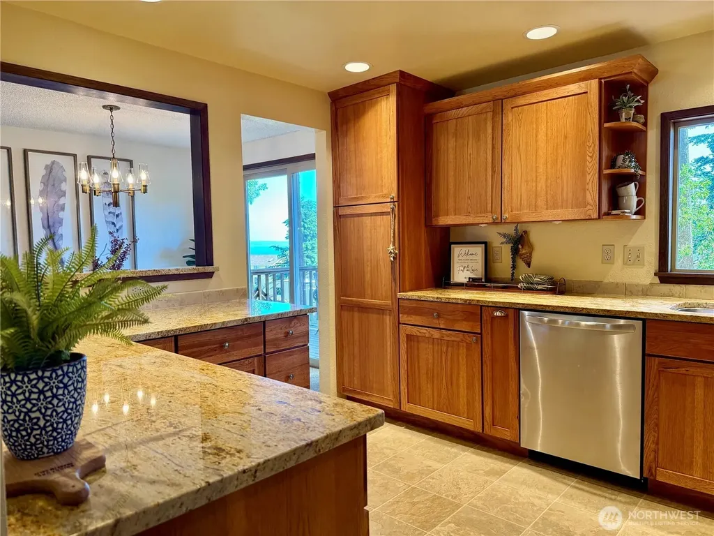 745 SW 13th Avenue Oak Harbor WA 98277