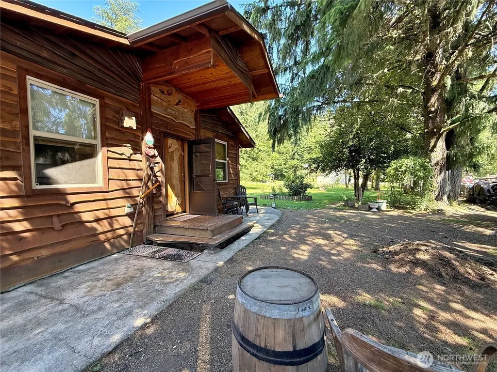 111 1st Street Morton WA 98356