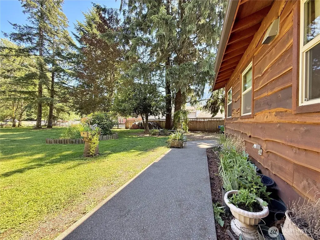 111 1st Street Morton WA 98356