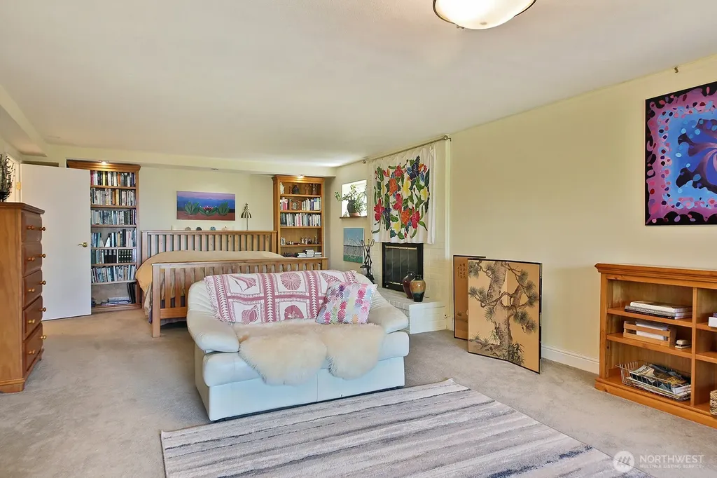 8216 Whidbey Drive Clinton WA 98236