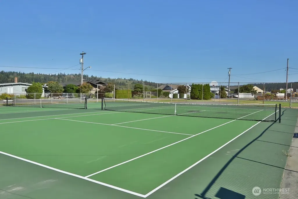 8216 Whidbey Drive Clinton WA 98236