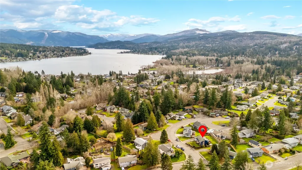 2825 E Crestline Drive Bellingham WA 98226