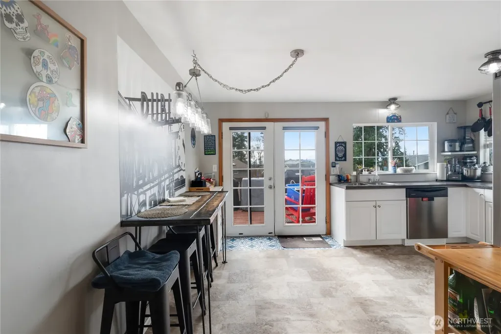 2825 E Crestline Drive Bellingham WA 98226