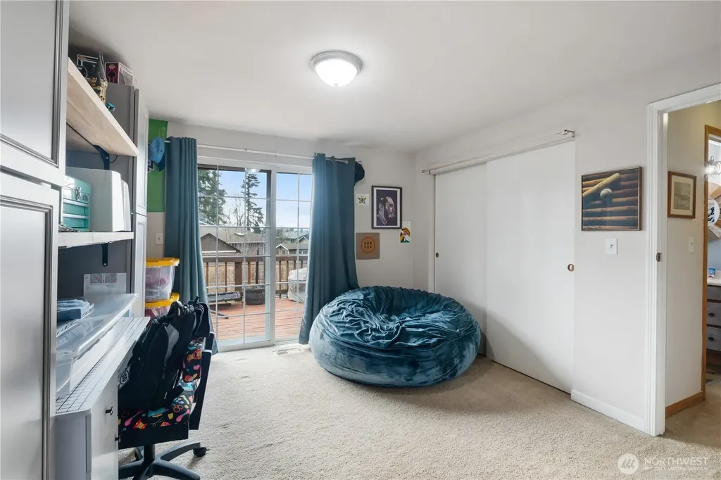 2825 E Crestline Drive Bellingham WA 98226