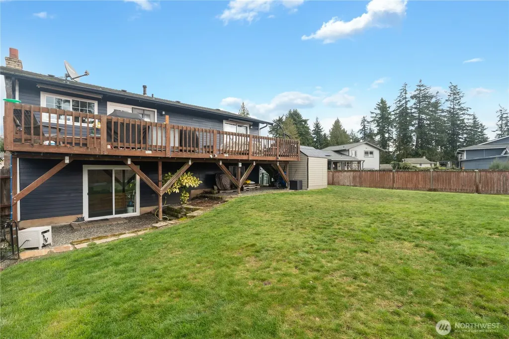 2825 E Crestline Drive Bellingham WA 98226