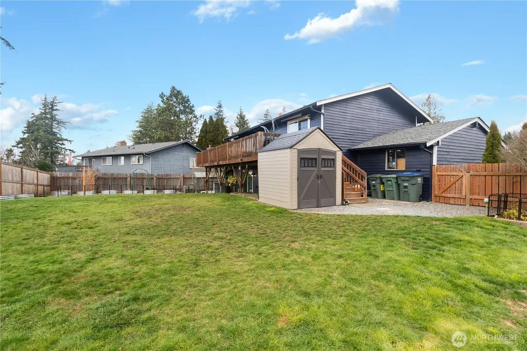 2825 E Crestline Drive Bellingham WA 98226