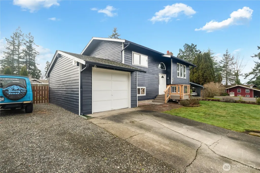2825 E Crestline Drive Bellingham WA 98226