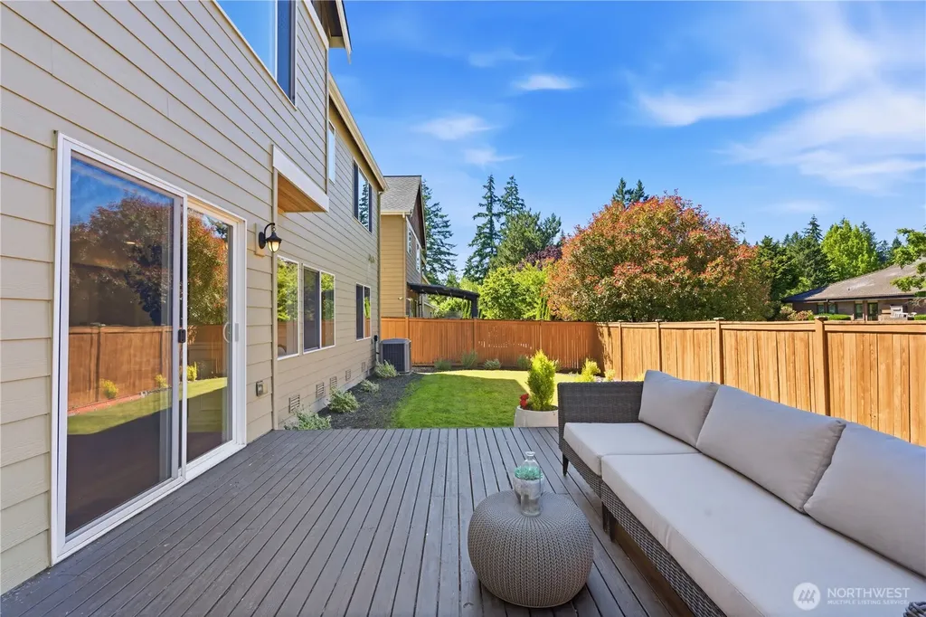 16105 Northup Way Bellevue WA 98008