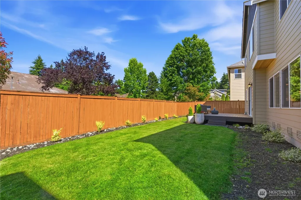 16105 Northup Way Bellevue WA 98008