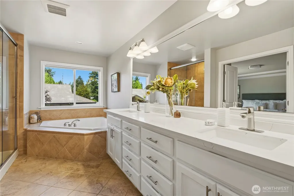 16105 Northup Way Bellevue WA 98008