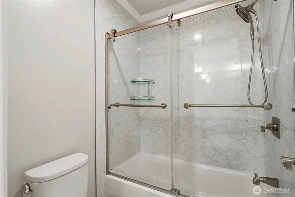 16105 Northup Way Bellevue WA 98008