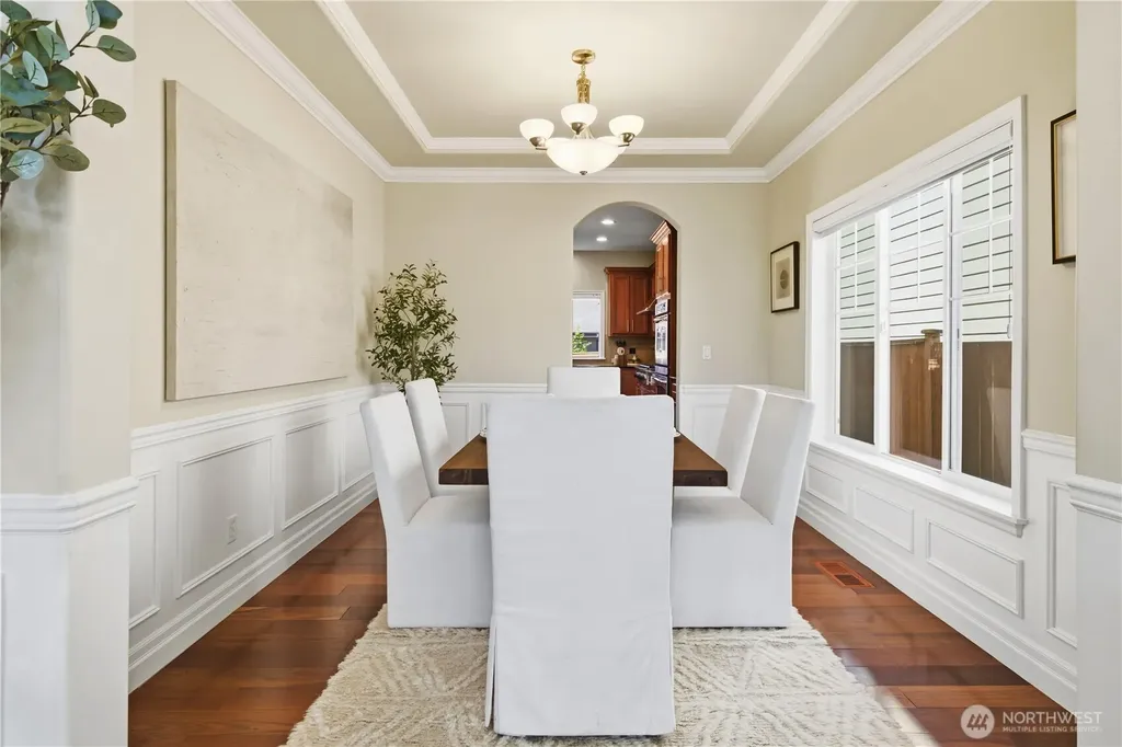 16105 Northup Way Bellevue WA 98008