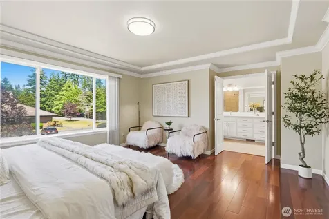 16105 Northup Way Bellevue WA 98008