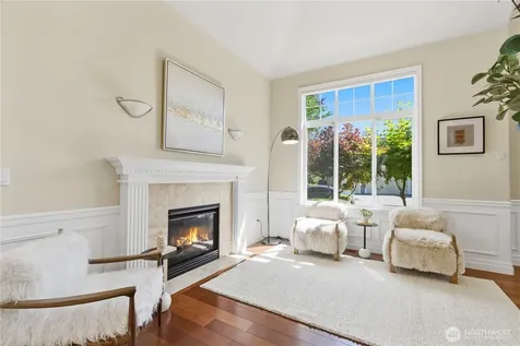16105 Northup Way Bellevue WA 98008