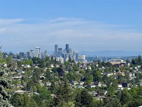 3303 37th Avenue W Seattle WA 98199